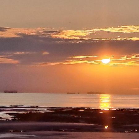 Studio Cosy Neuf Pres De La Mer,Balcon Et Parking Gratuit Wimereux Exterior foto